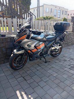 Suzuki gsx 1250 fa - 2