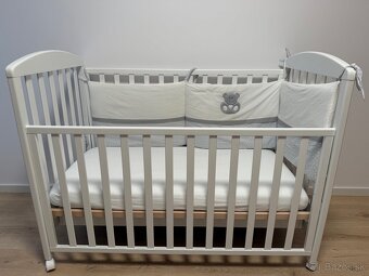 Detská postieľka Erbesi s medvedíkom a srdiečkami - 2