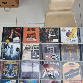CD-čka...AC/DC,MEGADETH,METALLICA,BRUCE DICKINSON,MOBRULES.. - 2