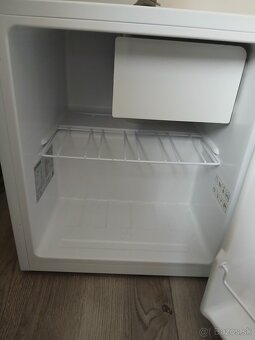 Predám malú chladničku Huyndai. - 2