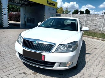 ŠKODA OCTAVIA COMBI 1.6TDI ELEGANCE 2013 - 2