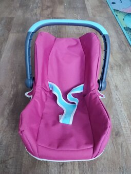 Autosedačka pre bábiku - 2