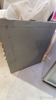 SKRINA NA VYKRESY A MAPY - 2