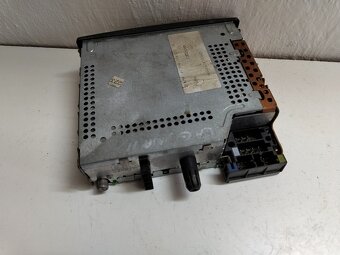 autorádio renault laguna 8200063200 30€ - 2