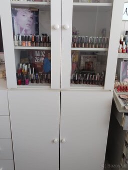 biely nábytok do salónu–skrine/vitríny+ komoda+ písací stôl - 2