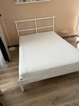 Manzelska postel s matracom - 2