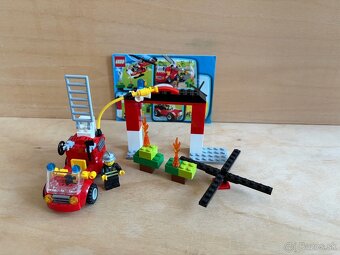 LEGO 10661 Classic My First LEGO Fire Station - 2