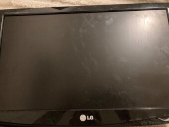 LG Flatron monitor 19” – funkčný, ihneď k odberu - 2