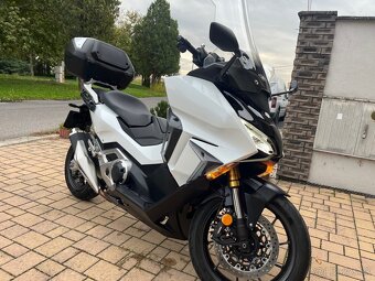 Honda Forza 750 full - 2