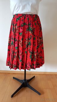 Sukňa ku kroju. - 2