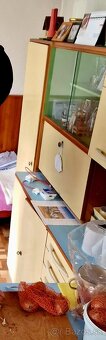Predám retro kredenc - 2