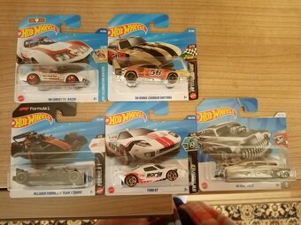 Hot wheels - 2