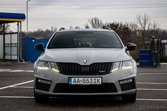 Škoda Octavia Combi 2.0 TDI RS DSG - 2