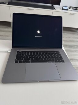 Apple MacBook Pro 15″– TOP stav - 2