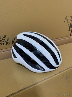 cyklistická prilba ABUS AirBreaker - 2