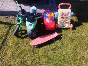 Odražadla a chodak , skateboard - 2