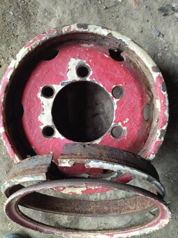 Predám disky na Tatru 805 - 2