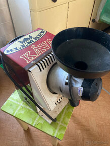 retro mlynček na kávu - 2