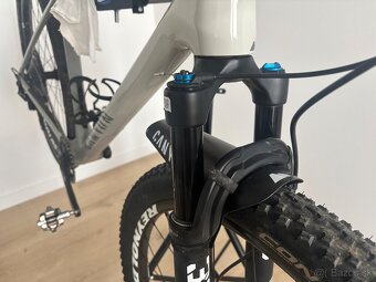 Canyon Exceed CF7 - 10,4kg komplet aj s pedalmi - 2