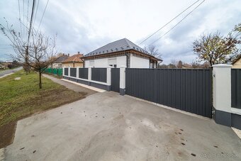 Na predaj 3i RD • 40km od KE • diaľnica M30• obec Méra - 2