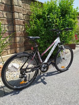 Dámsky/dievčenský bicykel 26" CTM - 2