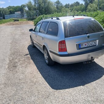 Oktavia1.6 lpg - 2