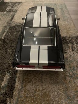 Ford Mustang - 2