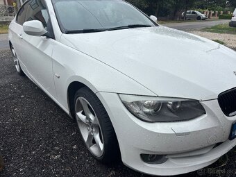 BMW 320i - 2