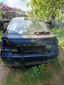 Rozpredám Toyota Avensis T25 - 2