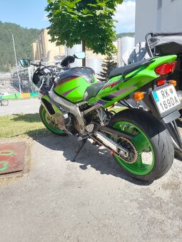 Kwaki ZX9R E2 2001 STK do júla/2029 - 2