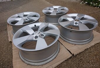 Škoda Nivalis R17 5x112 - 2