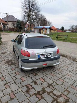Peugeot 206 1,4i - 2