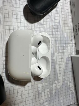 AirPods pro 2 USB-c - 2