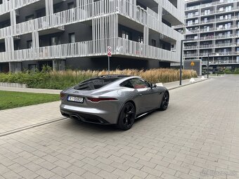 Jaguar F-Type P300 First Edition - 2