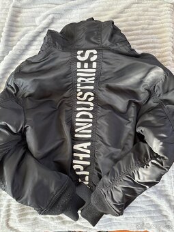 Bunda Alpha Industries - 2