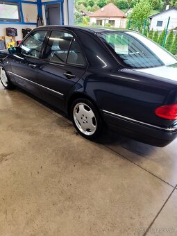 Mercedes-Benz E trieda Sedan 320 - 2