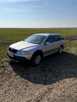 Škoda Octavia Scout - 2