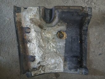 Hyundai Galloper  - kryt pod motor - 2