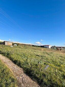 Slnečný pozemok Párovské Háje, investícia, 440 m2 - 2