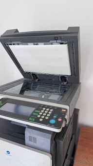 Konica Minolta bizhub C250 – farebná multifunkčná tlačiareň - 2