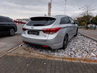 Prodám Hyundai i40 PREMIUM MAX výbava luxury - 2