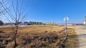 Stavebný pozemok 9060m2 v priemyselnej oblasti v obci Šelpic - 2