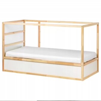 Postel ikea kura - 2