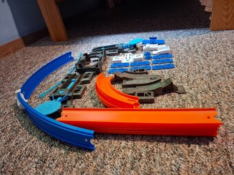 Hot Wheels - 2