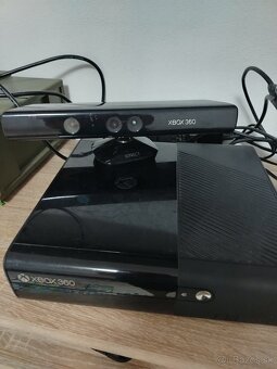 Predám XBox 360 - 2