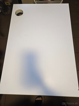 Ikea Micke stolik - 2