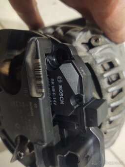 Alternátor Renault Clio 2 Talia, scenic 0 124 415 014 Bosch - 2