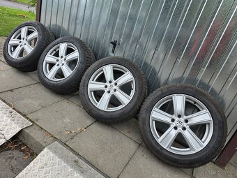 Zimne kolesa VW Tiguan 5x112 r18 Dezent 235/55 r18 - 2