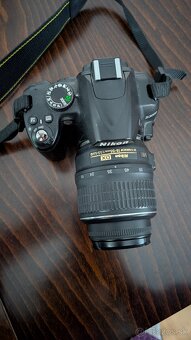 Nikon D3000 - 2
