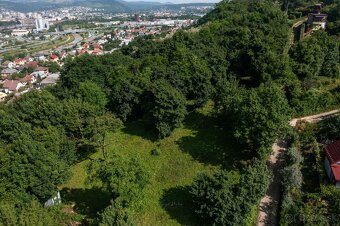 Pozemok - 2860 m2, Stavebné povolenie, blízko centra mesta - 2